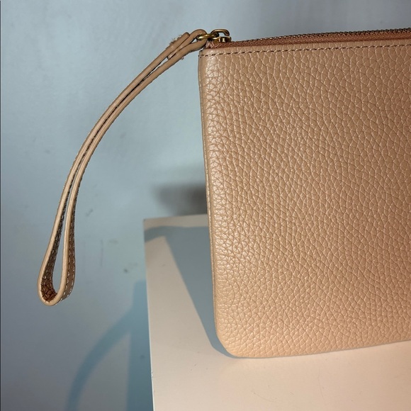 Oroton blush Leather Eve medium pouch Wristlet and Card Holder - Picture 4 of 14